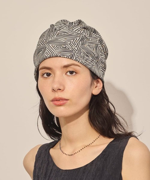 arth(アース)の「arth Gold Glitter Head Wrap / アース(ヘアバンド・レディース・ブラック/イエロー・FREE)」の3枚目の写真