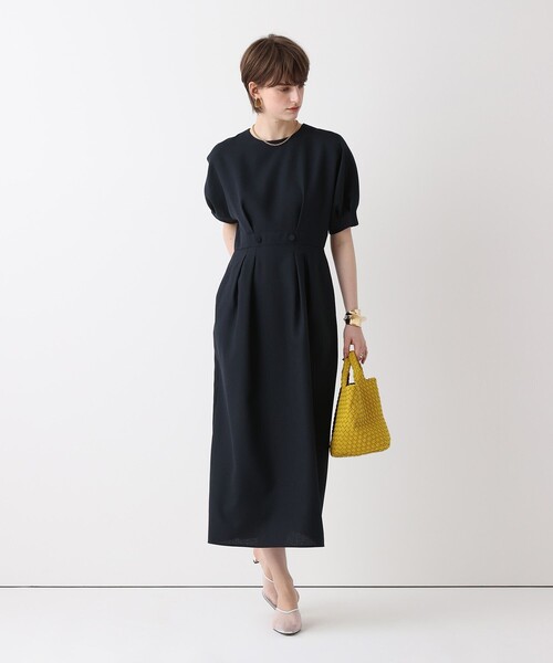allureville(アルアバイル)の「リネンライクタッキングワンピース(ワンピース・レディース・ネイビー/グリーン/アイボリー・2/1)」の6枚目の写真