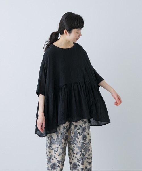 かぐれ（カグレ）の「コットンクレープギャザーブラウス（Tシャツ/カットソー・レディース・ブラック/アイボリー・FREE）」の3枚目の写真