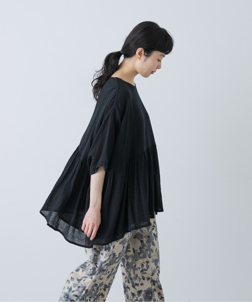 かぐれ（カグレ）の「コットンクレープギャザーブラウス（Tシャツ/カットソー・レディース・ブラック/アイボリー・FREE）」の5枚目の写真