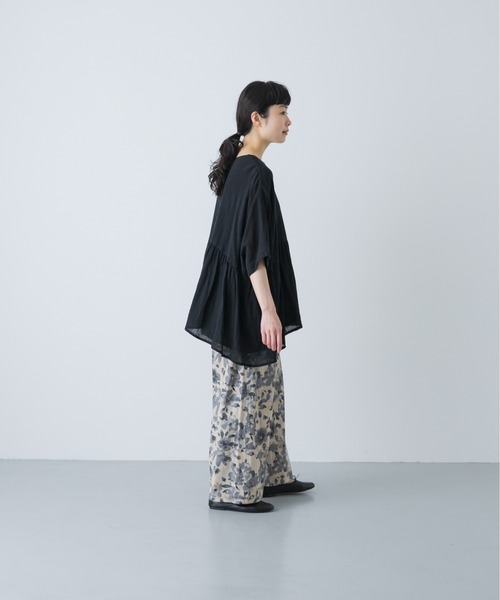 かぐれ（カグレ）の「コットンクレープギャザーブラウス（Tシャツ/カットソー・レディース・ブラック/アイボリー・FREE）」の7枚目の写真