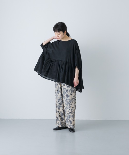 かぐれ（カグレ）の「コットンクレープギャザーブラウス（Tシャツ/カットソー・レディース・ブラック/アイボリー・FREE）」の9枚目の写真