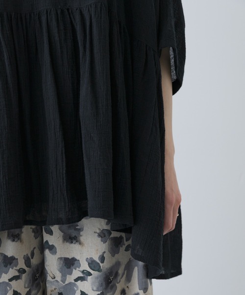 かぐれ（カグレ）の「コットンクレープギャザーブラウス（Tシャツ/カットソー・レディース・ブラック/アイボリー・FREE）」の15枚目の写真