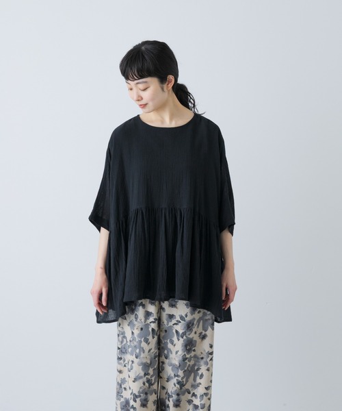 かぐれ（カグレ）の「コットンクレープギャザーブラウス（Tシャツ/カットソー・レディース・ブラック/アイボリー・FREE）」の10枚目の写真