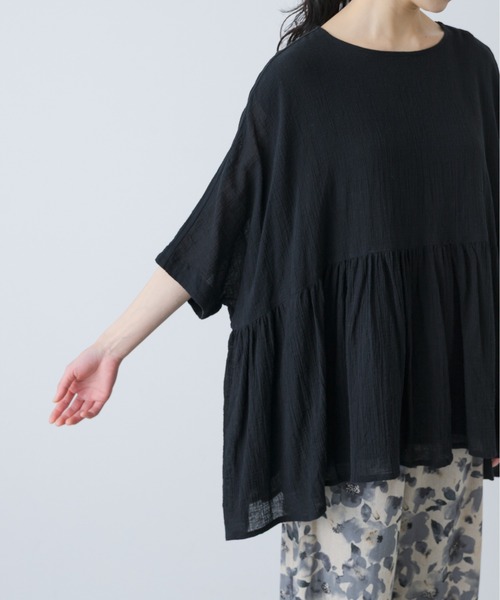 かぐれ（カグレ）の「コットンクレープギャザーブラウス（Tシャツ/カットソー・レディース・ブラック/アイボリー・FREE）」の13枚目の写真