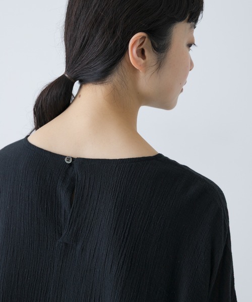 かぐれ（カグレ）の「コットンクレープギャザーブラウス（Tシャツ/カットソー・レディース・ブラック/アイボリー・FREE）」の14枚目の写真