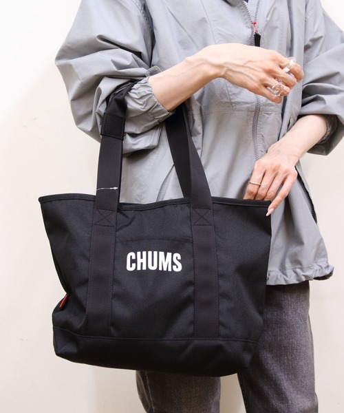 CHUMS（チャムス）の「CHUMS/チャムス　リサイクルチャムスオーディナリートートバッグ　Recycle CHUMS Ordinary Tote Bag（トートバッグ・メンズ・ブラック/グレイッシュベージュ/レッド・FREE）」の2枚目の写真