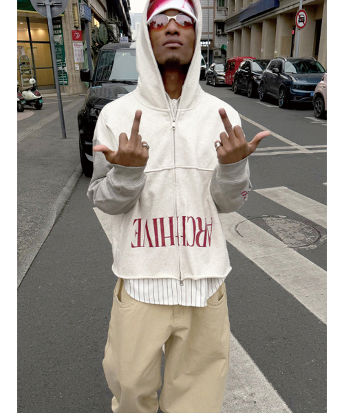 STEEPC(スティップ)の「パネル*クロップフードジップアップ(パーカー・レディース・その他・SMALL/MEDIUM/LARGE)」の1枚目の写真