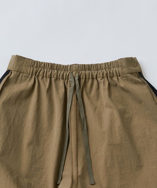 LOISIR(ロワズィール)の「【MTサイズ有り】コットンダンプワイドパンツ(その他パンツ・レディース・カーキ/オフホワイト・M/MT)」の21枚目の写真