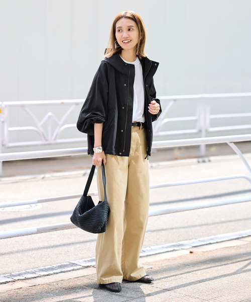 FRAMeWORK(フレームワーク)の「≪追加≫リネンPLタッサーフードショートブルゾン 3(マウンテンパーカー・レディース・キャメル/アイボリー/ブラック・36/38)」の4枚目の写真