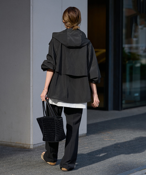 FRAMeWORK(フレームワーク)の「≪追加≫リネンPLタッサーフードショートブルゾン 3(マウンテンパーカー・レディース・キャメル/アイボリー/ブラック・36/38)」の11枚目の写真