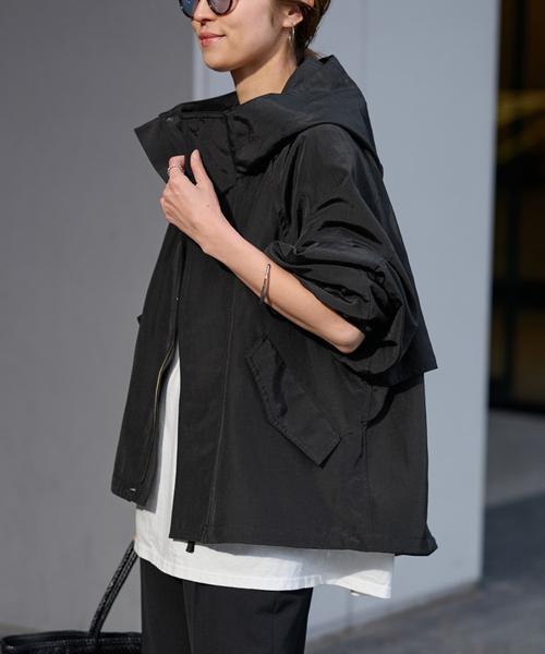 FRAMeWORK(フレームワーク)の「≪追加≫リネンPLタッサーフードショートブルゾン 3(マウンテンパーカー・レディース・キャメル/アイボリー/ブラック・36/38)」の13枚目の写真