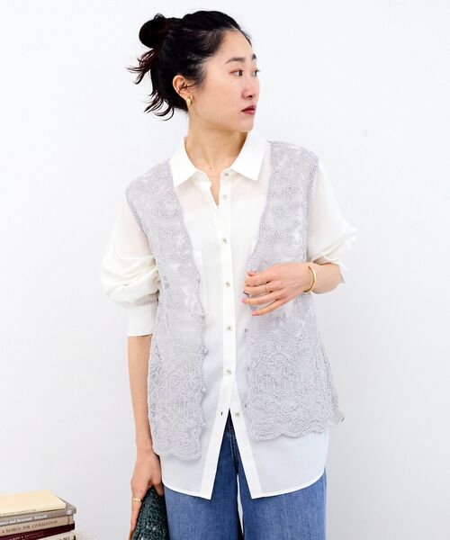 le.coeur blanc（ルクールブラン）の「TORRAZZO DONNAエンブロイダリーレースベスト（ベスト・レディース・チャコールグレー/ライトグレー/ホワイト・38）」の15枚目の写真