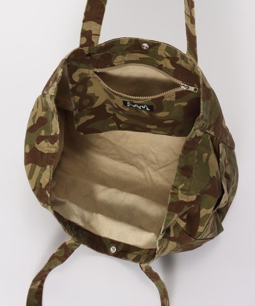 PULP/417EDIFICE(パルプフォーワンセブンエディフィス)の「P.A.M. / パークスアンドミニ GARDEN VARIETY CAMO TOTE BAG(トートバッグ・レディース・カーキ・FREE)」の5枚目の写真