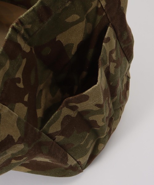 PULP/417EDIFICE(パルプフォーワンセブンエディフィス)の「P.A.M. / パークスアンドミニ GARDEN VARIETY CAMO TOTE BAG(トートバッグ・レディース・カーキ・FREE)」の7枚目の写真