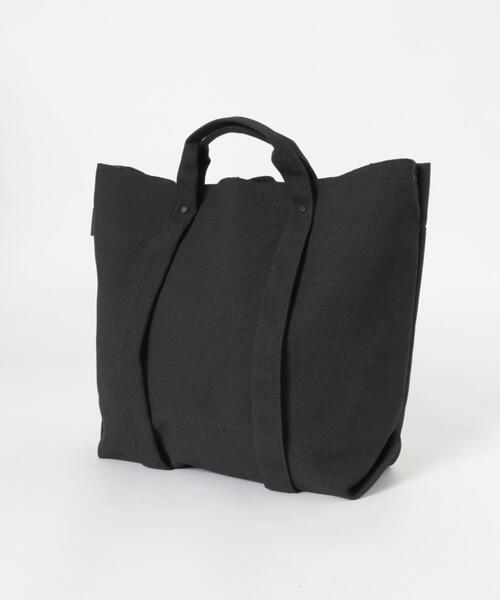 URBAN RESEARCH（アーバンリサーチ）の「KARRI AMIACALVA　2 WAY TOTE L（トートバッグ・メンズ・グレー/ブラック・FREE）」の6枚目の写真