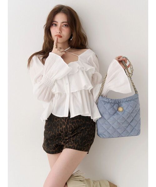 EVRIS(エヴリス)の「フリルボリュームチュニック(シャツ/ブラウス・レディース・イエロー/ホワイト/ブラック・FREE)」の5枚目の写真