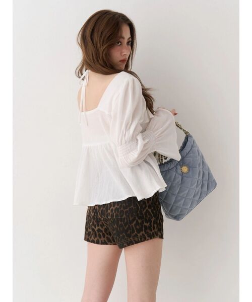 EVRIS(エヴリス)の「フリルボリュームチュニック(シャツ/ブラウス・レディース・イエロー/ホワイト/ブラック・FREE)」の6枚目の写真