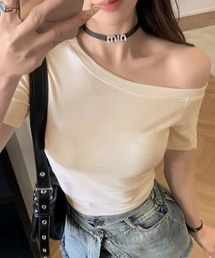 ワンショルダークロップド丈半袖Tシャツ