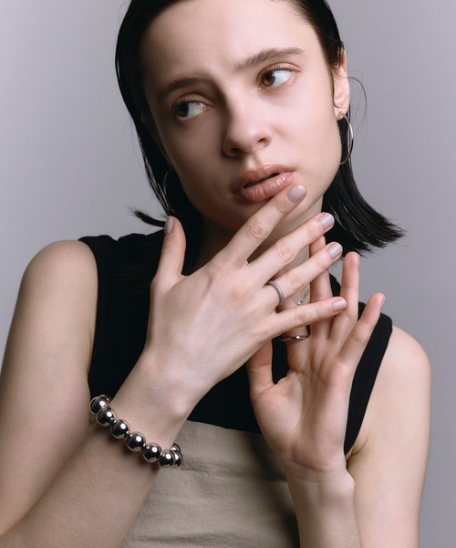 CENE（セネ）の「【Essence by CENE】ボールヘアタイ（ヘアゴム・レディース・ゴールド/シルバー・FREE）」の8枚目の写真