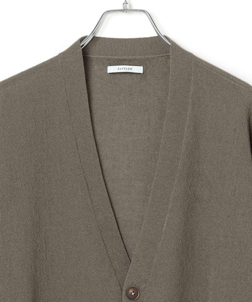 BAYFLOW（ベイフロー）の「リネンニットカーディガン（カーディガン/ボレロ・メンズ・ブラック/カーキ・LARGE/MEDIUM）」の9枚目の写真
