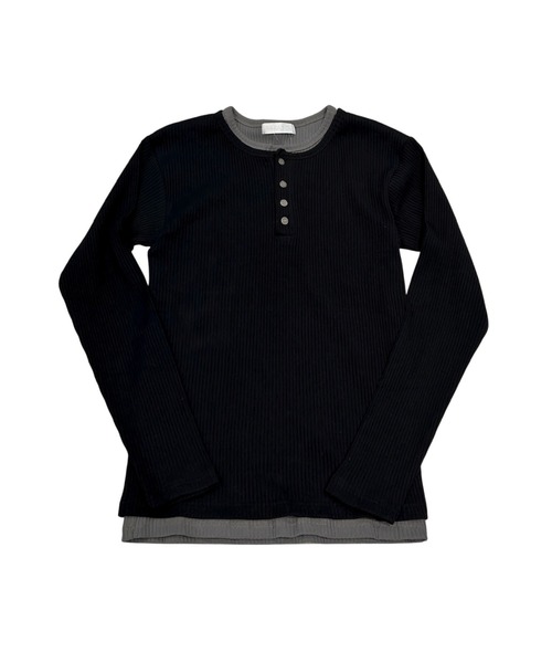 Never mind the XU / Chikashitsu+(ネバーマインド ザ エックスユー / チカシツプラス)の「【nmtc+】layered henley neck long sleeve / 【エヌエムティーシープラス】レイヤードヘンリーネック長袖Tシャツ(Tシャツ/カットソー・メンズ・ブラック/グレー・ONE SIZE)」の17枚目の写真