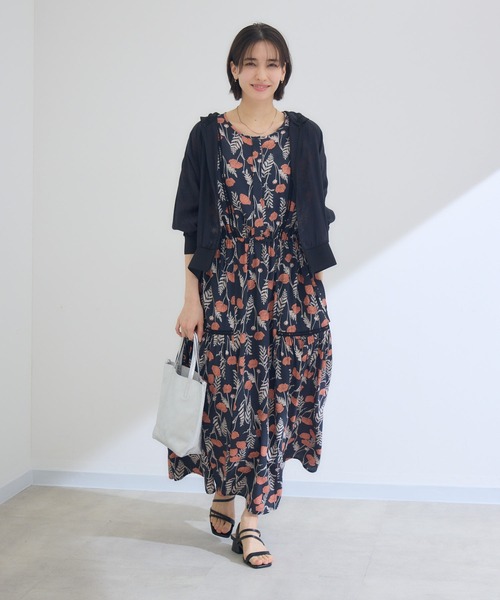 Pillini(ピリーニ)の「ウエストドロスト花柄ティアードワンピース/ケシプリントワンピース(ワンピース・レディース・ブラック/オフホワイト・FREE)」の9枚目の写真