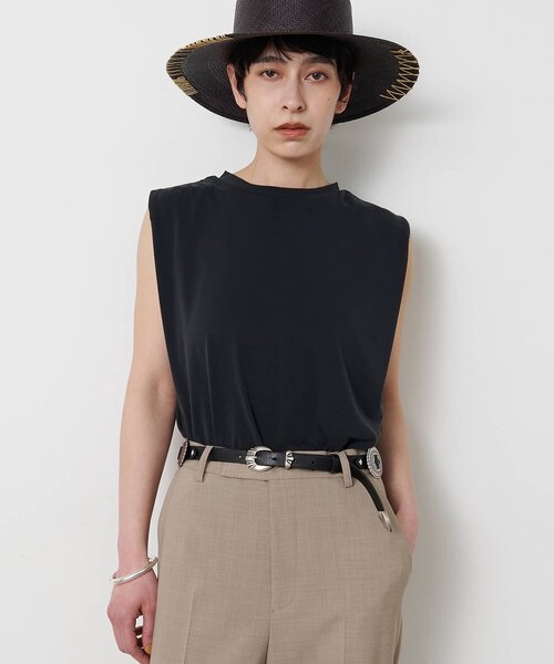 Whim Gazette(ウィムガゼット)の「フィブリルショルダータックプルオーバー/セットアップ可(Tシャツ/カットソー・レディース・グレイッシュベージュ/ブラック/チャコールグレー・FREE)」の21枚目の写真