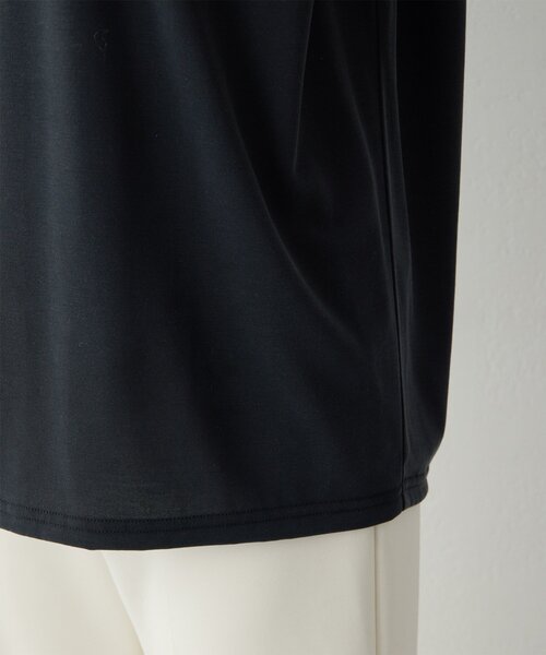 Whim Gazette(ウィムガゼット)の「フィブリルショルダータックプルオーバー(Tシャツ/カットソー・レディース・グレイッシュベージュ/ブラック/チャコールグレー・FREE)」の19枚目の写真