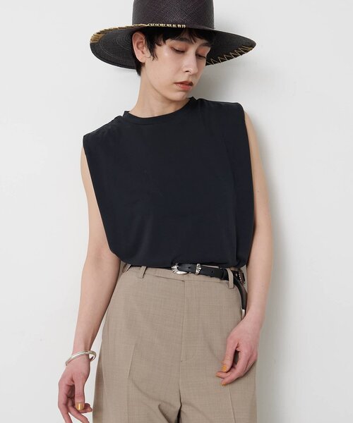 Whim Gazette(ウィムガゼット)の「フィブリルショルダータックプルオーバー(Tシャツ/カットソー・レディース・グレイッシュベージュ/ブラック/チャコールグレー・FREE)」の2枚目の写真