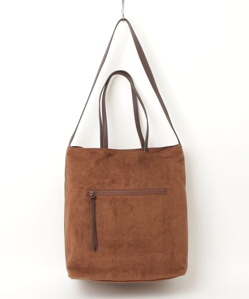 Un coeur(アンクール)の「【Un coeur/アンクール】SUEDE DRAPE 2WAY TOTE / スエード ドレープ 2ウェイショルダー kareem / K906021(ショルダーバッグ・レディース・グレー/キャメル・FREE)」の3枚目の写真