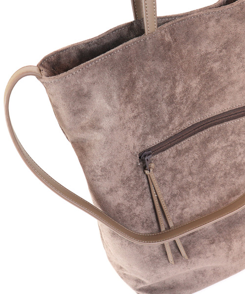 Un coeur(アンクール)の「【Un coeur/アンクール】SUEDE DRAPE 2WAY TOTE / スエード ドレープ 2ウェイショルダー kareem / K906021(ショルダーバッグ・レディース・グレー/キャメル・FREE)」の12枚目の写真