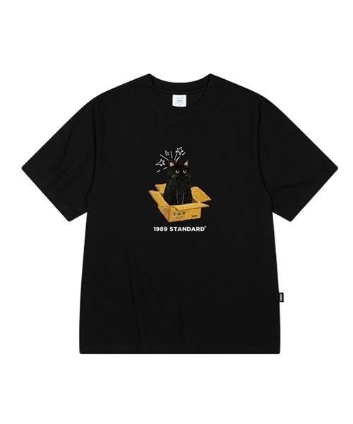 1989STANDARD（1989スタンダード）の「[ヤンステルX1989] CAT IN BOX クールコットンオーバーサイズ半袖 (SISSTD-0212)（Tシャツ/カットソー・メンズ・ホワイト/ライトグレー/ブラック/ネイビー/ブルー/アイボリー・X-LARGE/MEDIUM/LARGE）」の3枚目の写真