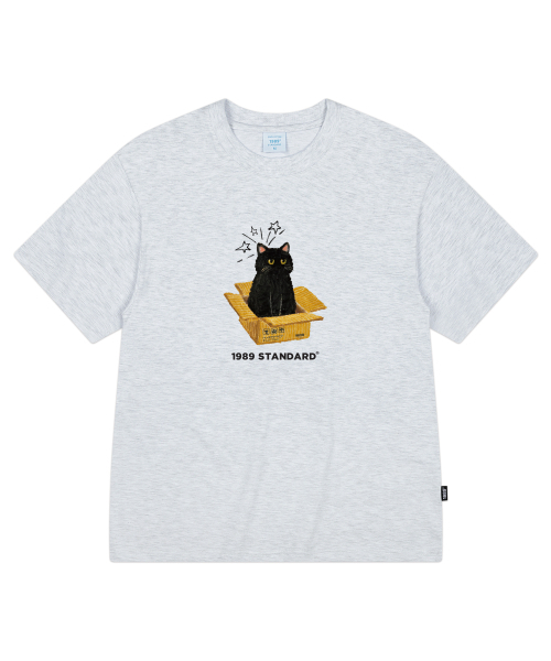 1989STANDARD（1989スタンダード）の「[ヤンステルX1989] CAT IN BOX クールコットンオーバーサイズ半袖 (SISSTD-0212)（Tシャツ/カットソー・メンズ・ホワイト/ライトグレー/ブラック/ネイビー/ブルー/アイボリー・X-LARGE/MEDIUM/LARGE）」の8枚目の写真
