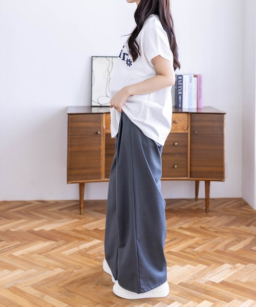 CLEAR BASIC（クリアベーシック）の「フレンチスリーブパール付きプリントロゴTシャツ［骨格ナチュラル/ゆったり/体型カバー/カジュアル］（Tシャツ/カットソー・レディース・ネイビー/サックスブルー/ブラック/ホワイト系その他/ホワイト系その他2・F）」の8枚目の写真