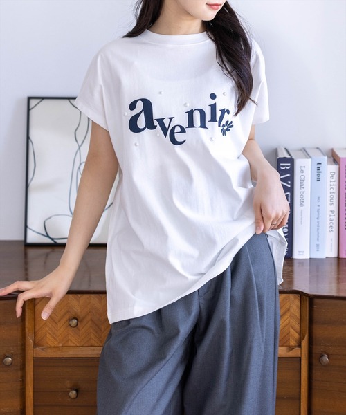 CLEAR BASIC（クリアベーシック）の「フレンチスリーブパール付きプリントロゴTシャツ［骨格ナチュラル/ゆったり/体型カバー/カジュアル］（Tシャツ/カットソー・レディース・ネイビー/サックスブルー/ブラック/ホワイト系その他/ホワイト系その他2・F）」の12枚目の写真