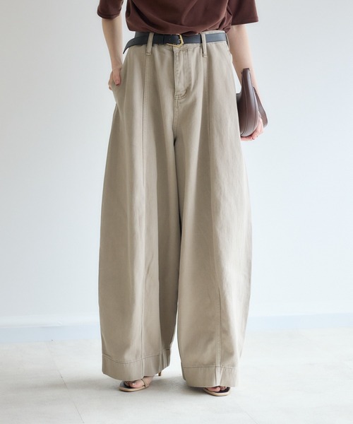Paradise Picnic(パラダイスピクニック)の「TORANOI. カーブカラーデニムパンツ(デニムパンツ・レディース・カーキ/ブラウン・SMALL/MEDIUM)」の15枚目の写真