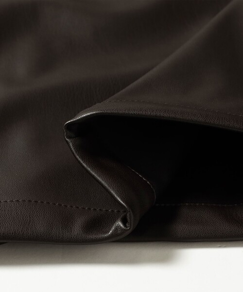 BEAMS F(ビームスエフ)の「【別注】BARACUTA / G4 フェイクレザー ショート ブルゾン(ブルゾン・メンズ・ダークブラウン・38/42/40)」の22枚目の写真