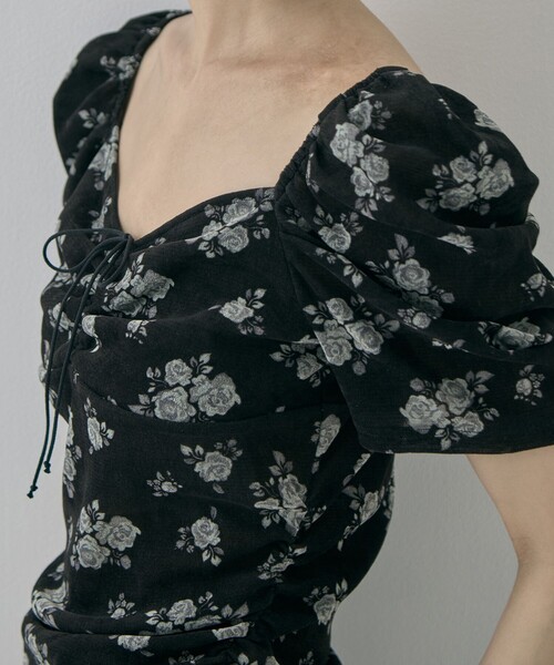 FETICO(フェティコ)の「【FETICO/フェティコ】《STUDIOUS別注》VELOUR ROSE TEE/ベロアローズT(Tシャツ/カットソー・レディース・ブラック/レッド・FREE)」の17枚目の写真