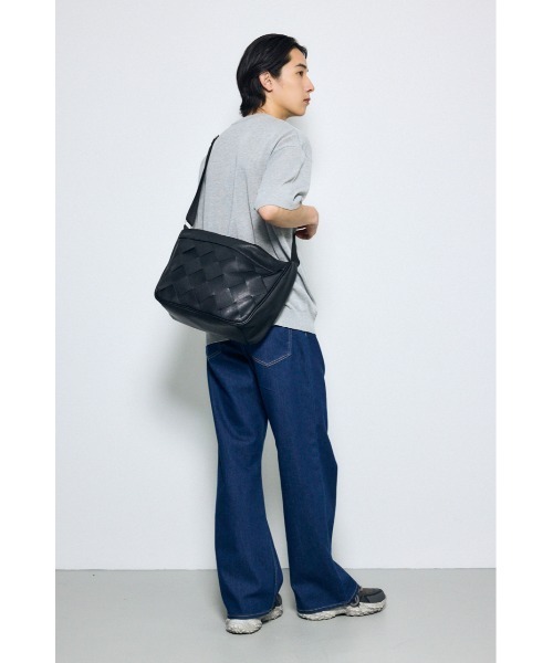 AZUL by moussy(アズールバイマウジー)の「イントレチャートショルダーバッグ(ショルダーバッグ・メンズ・グレー/ブラック・FREE)」の5枚目の写真