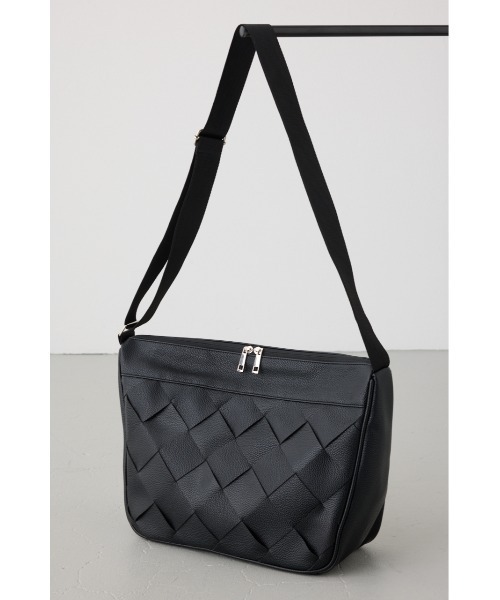 AZUL by moussy(アズールバイマウジー)の「イントレチャートショルダーバッグ(ショルダーバッグ・メンズ・グレー/ブラック・FREE)」の6枚目の写真