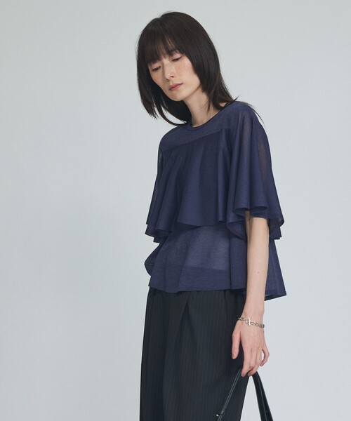 qualite(カリテ)の「【新色を加えてアップデート】シャイニーフレアニット 夏服 オフィスカジュアル きれいめ フリル(ニット/セーター・レディース・ダークベージュ/ネイビー/オフホワイト・フリー)」の5枚目の写真