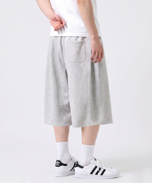 UNDEROFF（アンダーオフ）の「バルーンクーブサイドタックバミューダパンツメランジ（その他パンツ・レディース・ヘザーグレー・LARGE/MEDIUM）」の3枚目の写真