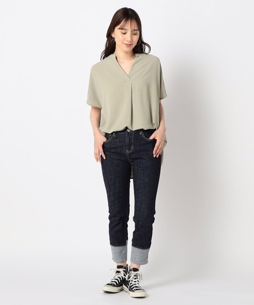 Grand PARK（グランドパーク）の「ONOFF兼用　スキッパーブラウス（シャツ/ブラウス・レディース・ベージュ/ホワイト/ブラック/ライトグリーン・FREE）」の7枚目の写真