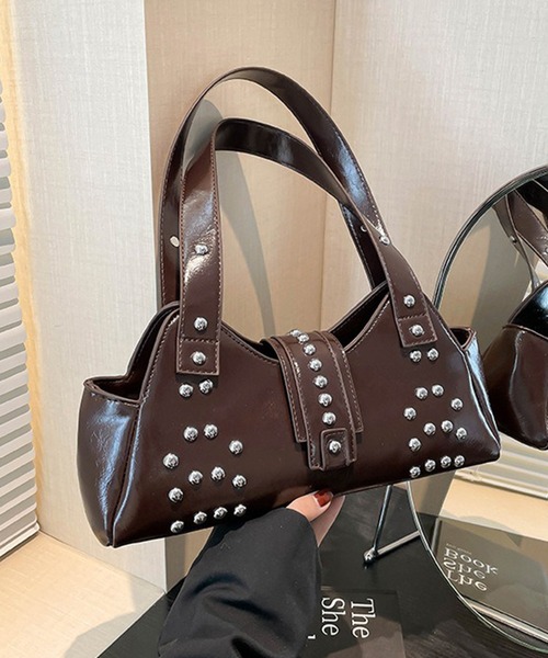 c.u.l(シーユーエル)の「スタッズデザイン 横長シルエット イーストウエストバッグ cula1607(ショルダーバッグ・レディース・ホワイト/ブラック/ブラウン/レッド・FREE)」の20枚目の写真