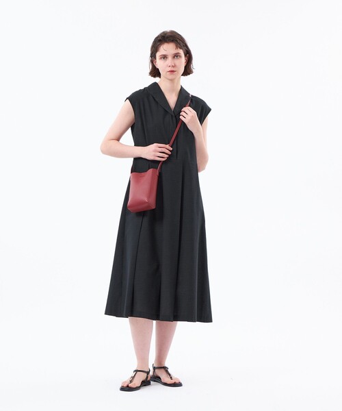 MACKINTOSH PHILOSOPHY(マッキントッシュ フィロソフィー)の「エアリーサッカーワンピース(ワンピース・レディース・ベージュ/ブラック・38/36)」の9枚目の写真