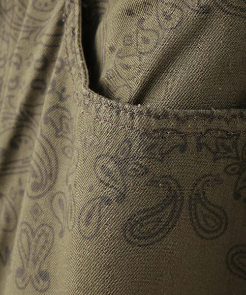 Spick & Span(スピックアンドスパン)の「《一部店舗+WEB限定》BERENICE. / べレニス 柄パンツ(チノパンツ・レディース・カーキ・34/36)」の5枚目の写真