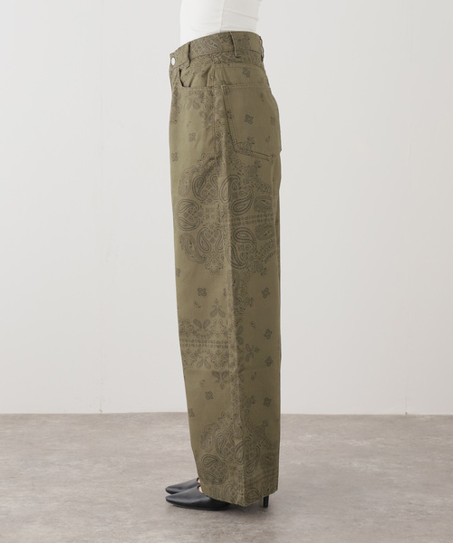 Spick & Span(スピックアンドスパン)の「《一部店舗+WEB限定》BERENICE. / べレニス 柄パンツ(チノパンツ・レディース・カーキ・34/36)」の3枚目の写真