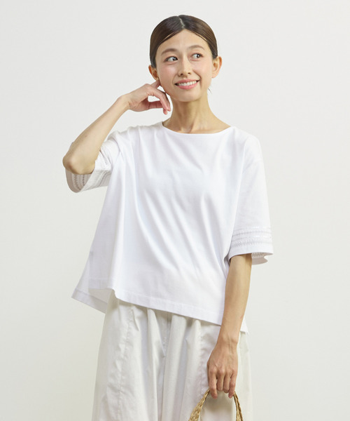 MELROSE claire(メルローズ クレール)の「【袖刺しゅう&スパンコール プルオーバー】(Tシャツ/カットソー・レディース・ブルー/ホワイト/ブラック・FREE)」の1枚目の写真