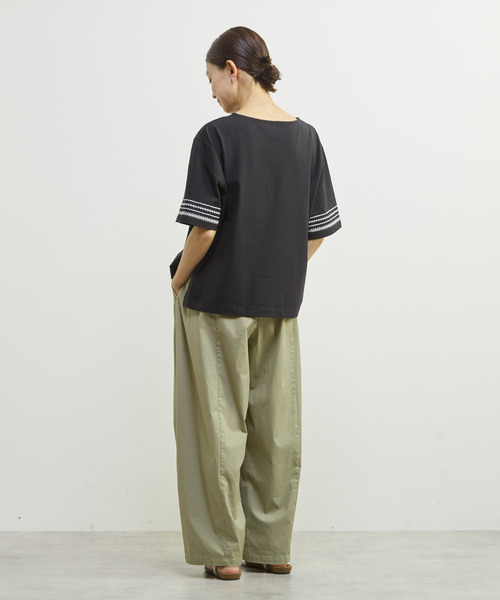 MELROSE claire(メルローズ クレール)の「【袖刺しゅう&スパンコール プルオーバー】(Tシャツ/カットソー・レディース・ブルー/ホワイト/ブラック・FREE)」の7枚目の写真